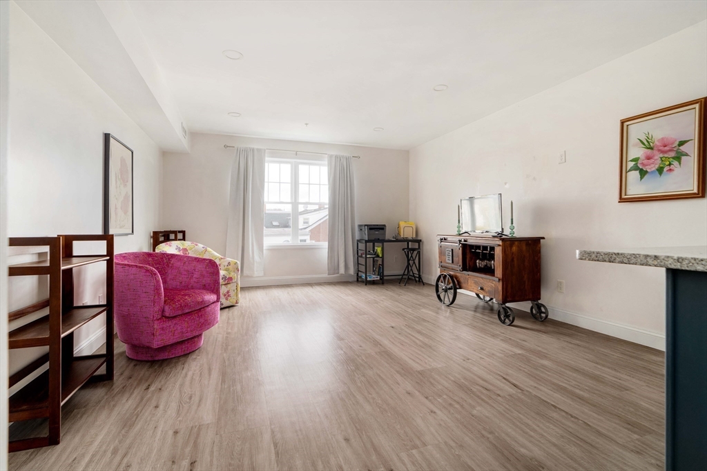 693 Western Ave #305