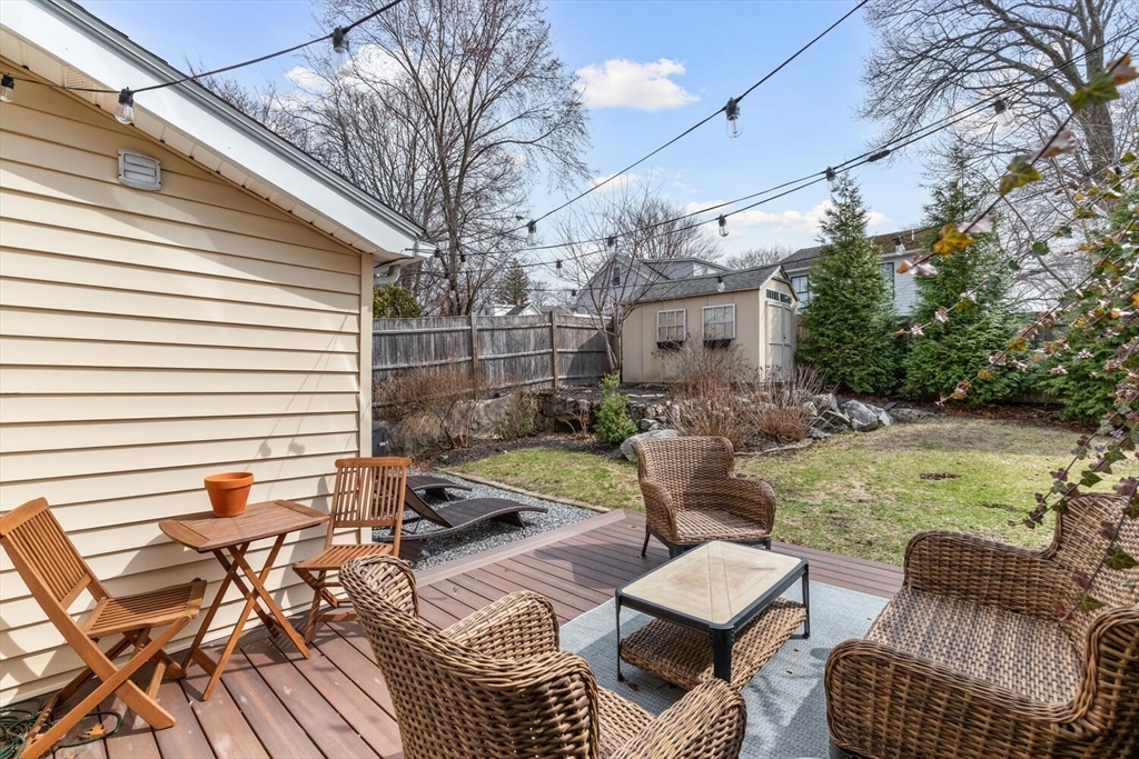 129 Gaston St