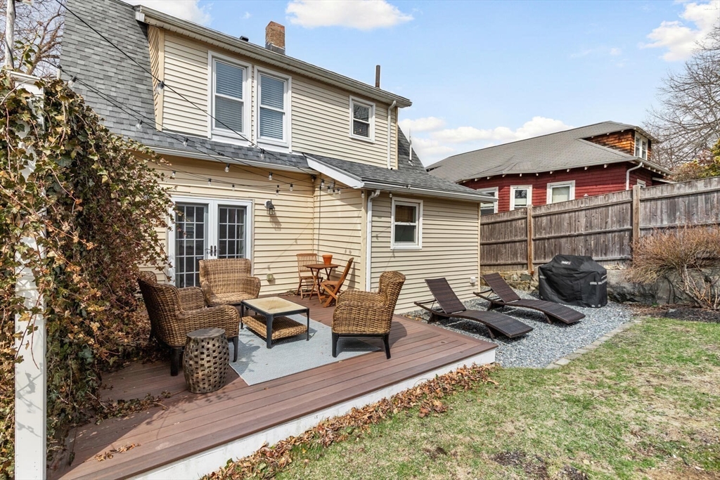 129 Gaston St