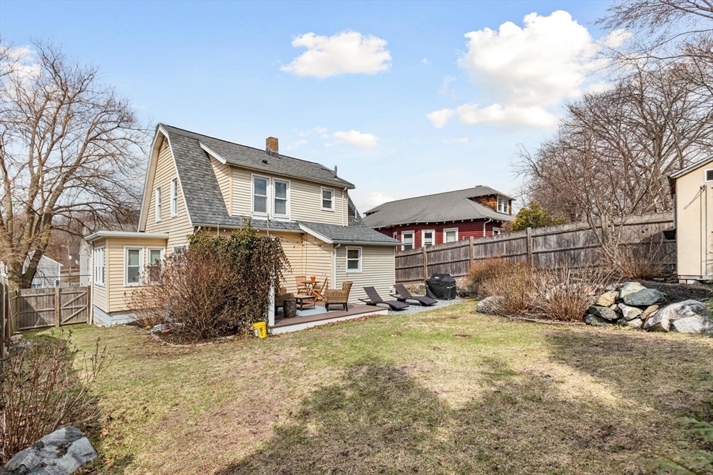 129 Gaston St