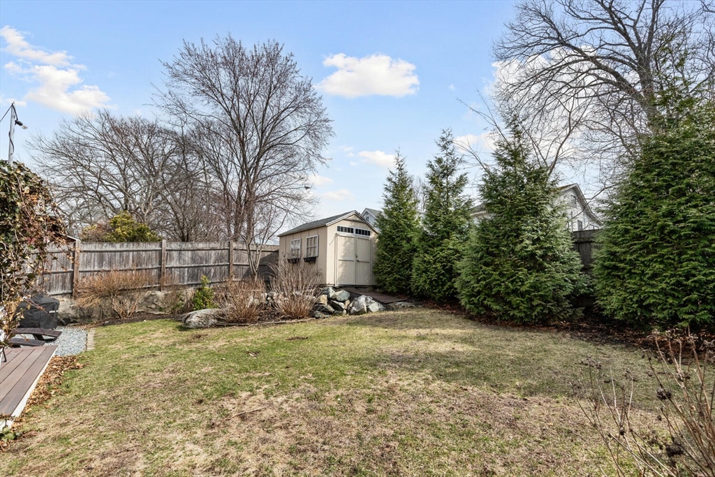 129 Gaston St