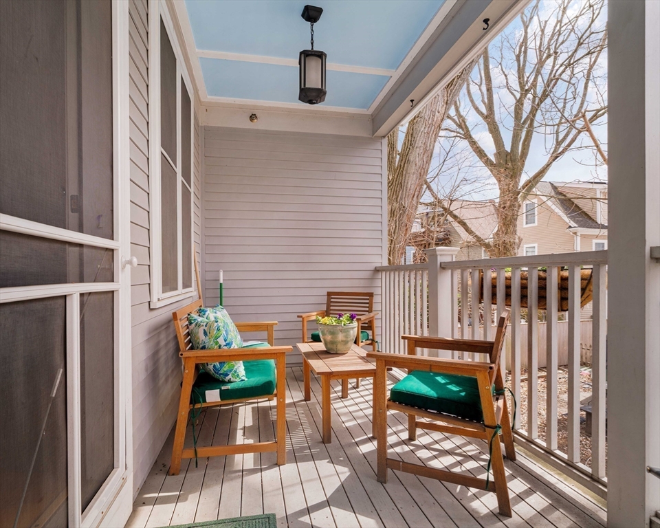8-12 Stedman Street # 10