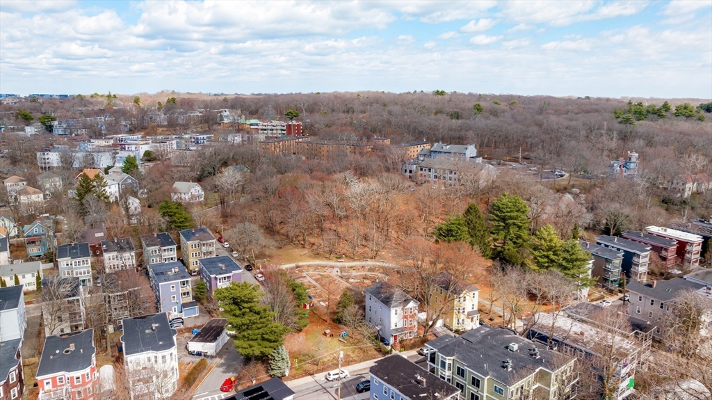 8-12 Stedman Street # 10