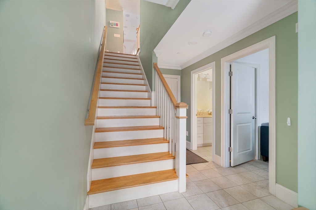 8-12 Stedman Street # 10
