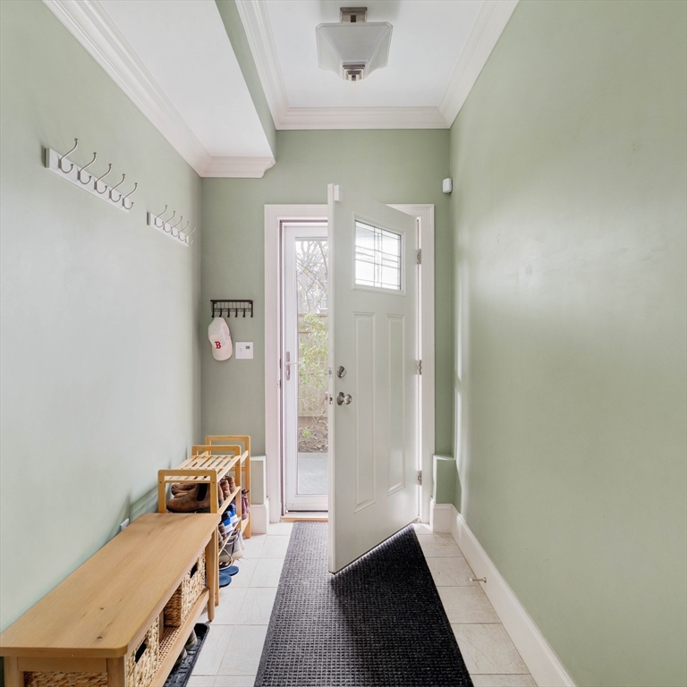 8-12 Stedman Street # 10