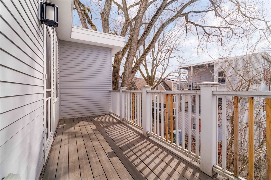 8-12 Stedman Street # 10