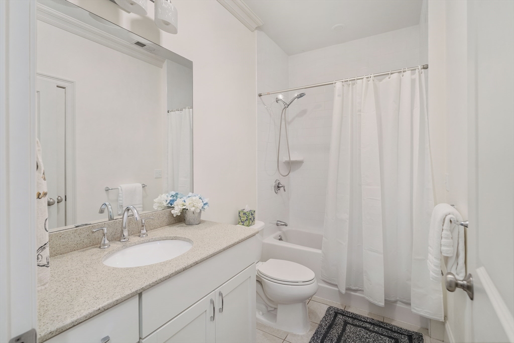 8-12 Stedman Street # 10