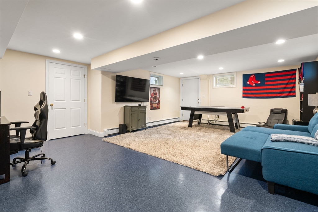 272 Highland Ave