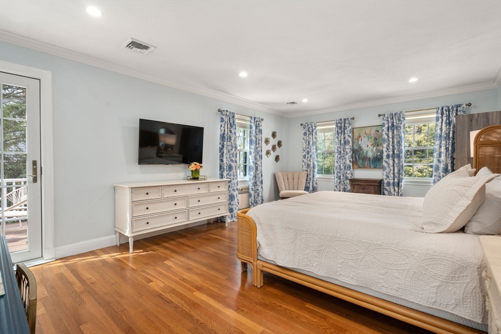 272 Highland Ave