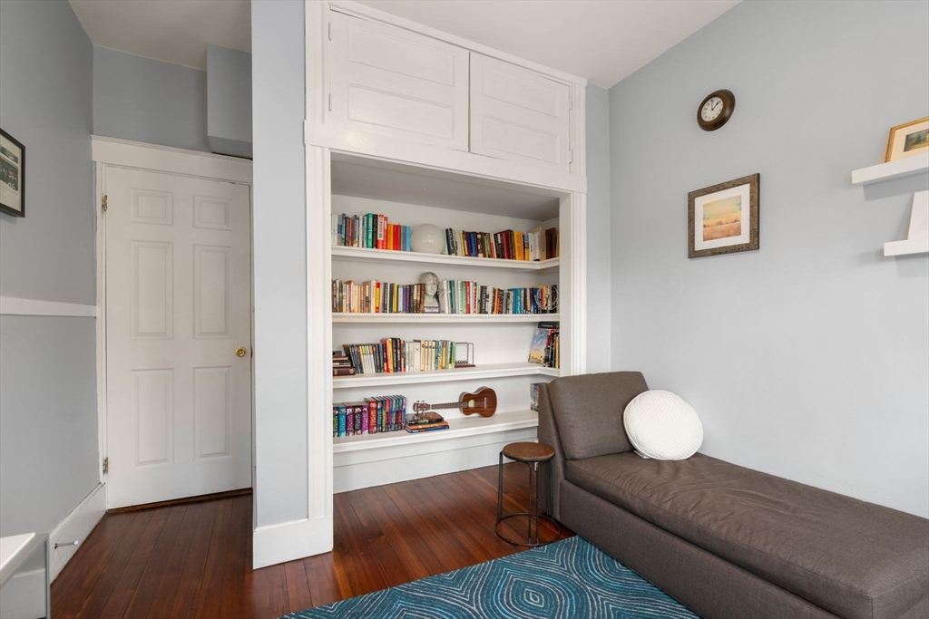 4 Cotton St # 2