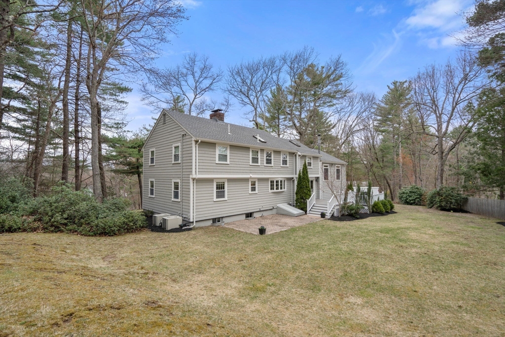 4 Forest St