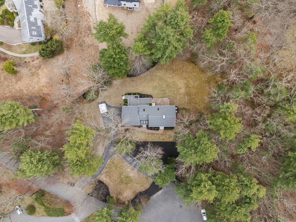 4 Forest St