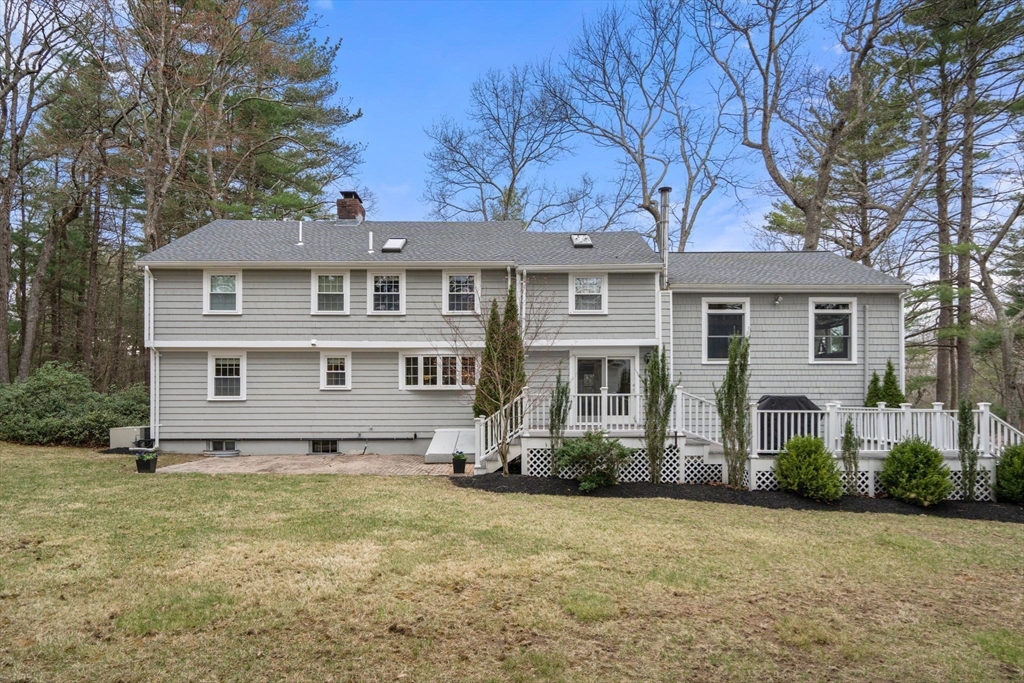 4 Forest St