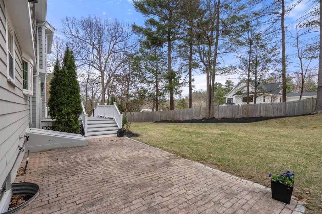 4 Forest St
