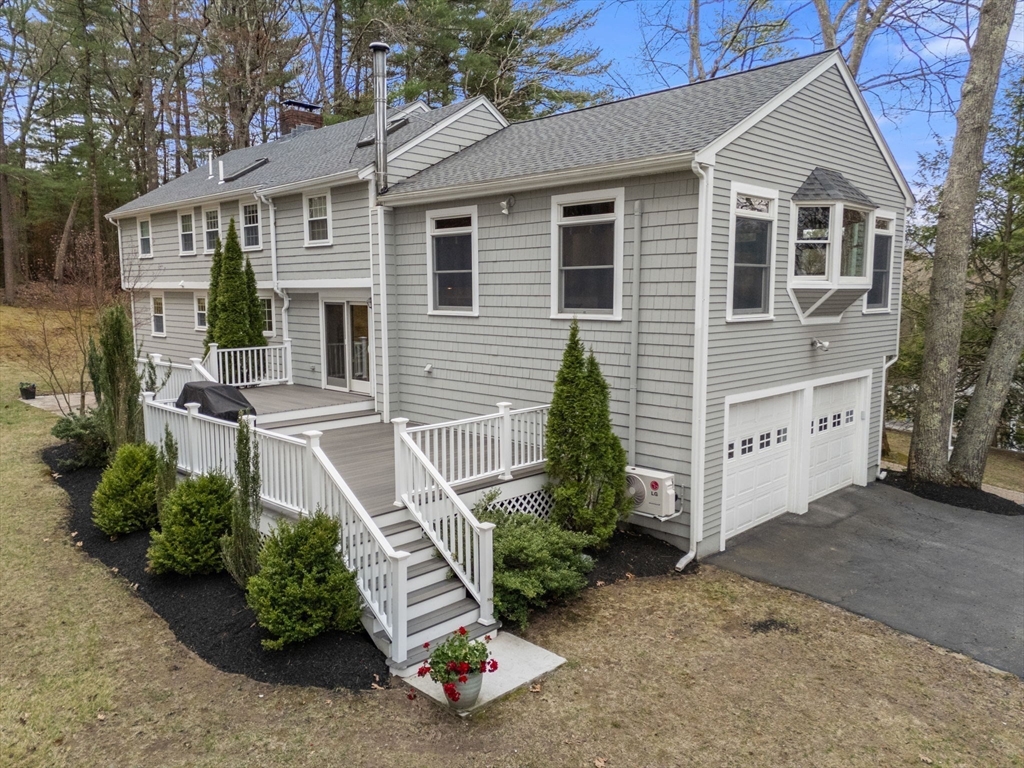 4 Forest St