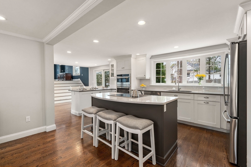4 Forest St