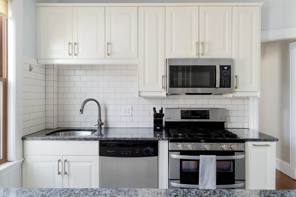 20 Rosemary Street # 3