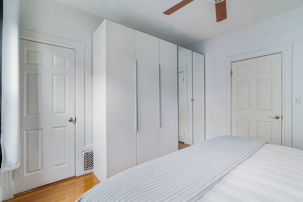 20 Rosemary Street # 3