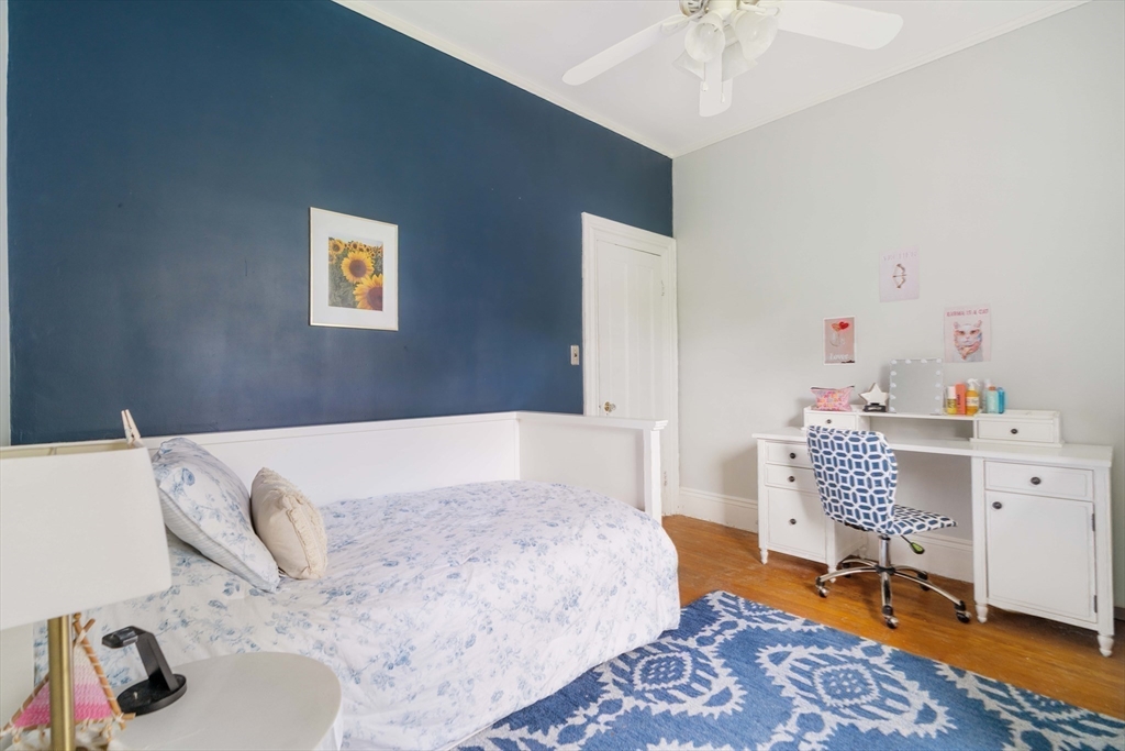 36 W Emerson St