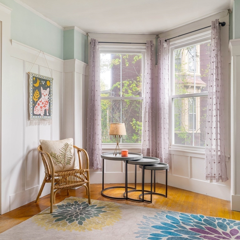 36 W Emerson St