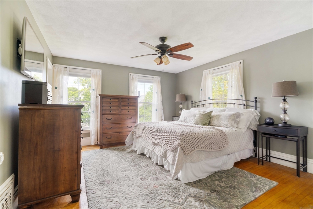 36 W Emerson St
