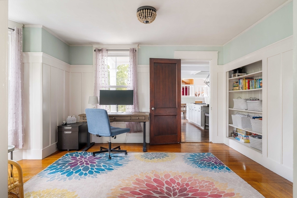 36 W Emerson St