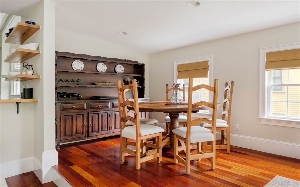 17 Rockview St #1