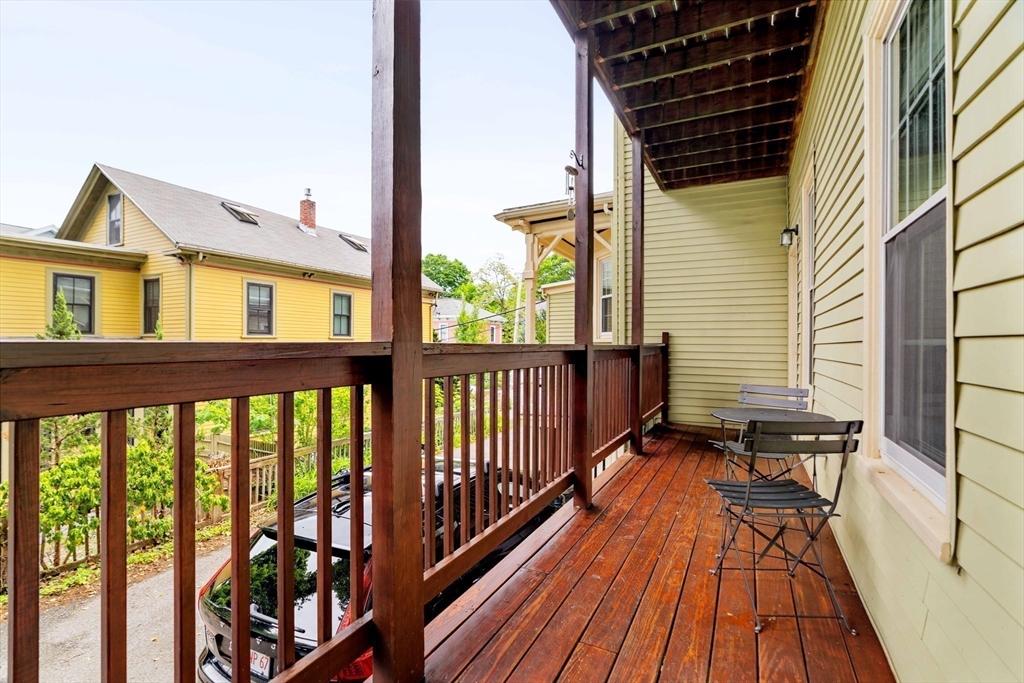 17 Rockview St #1
