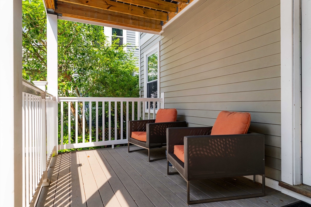 11 Sedgwick Street # 8