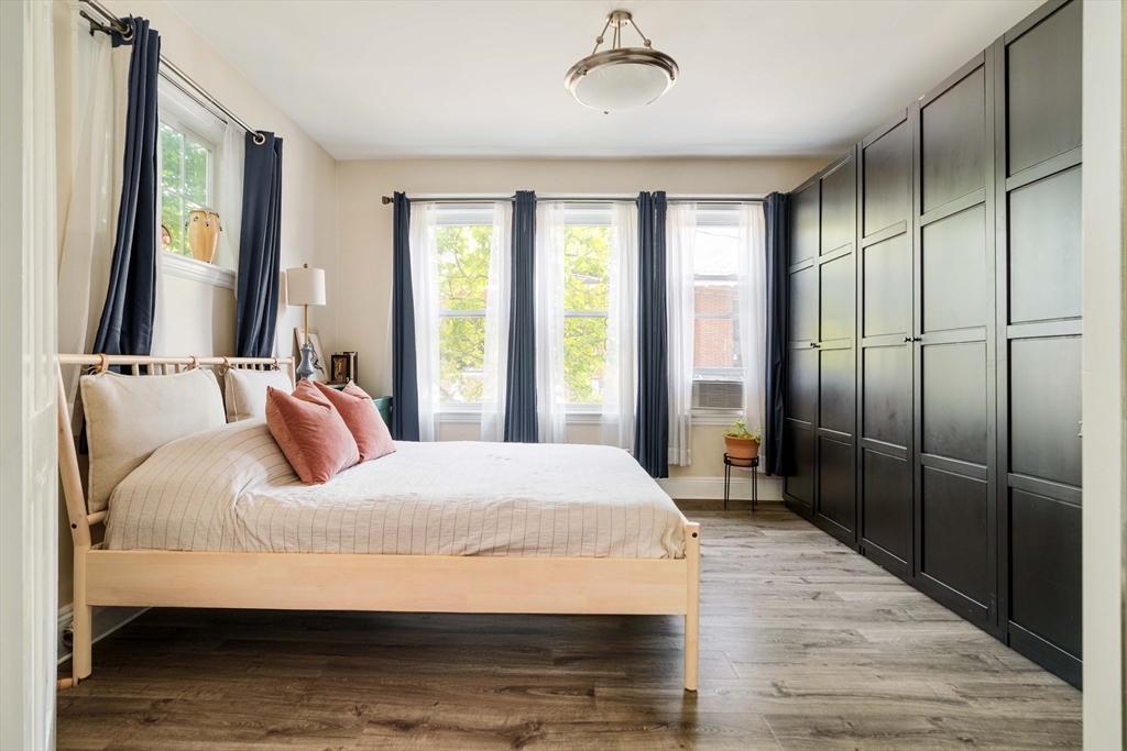 11 Sedgwick Street # 8