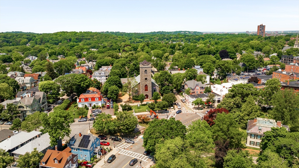 11 Sedgwick Street # 8