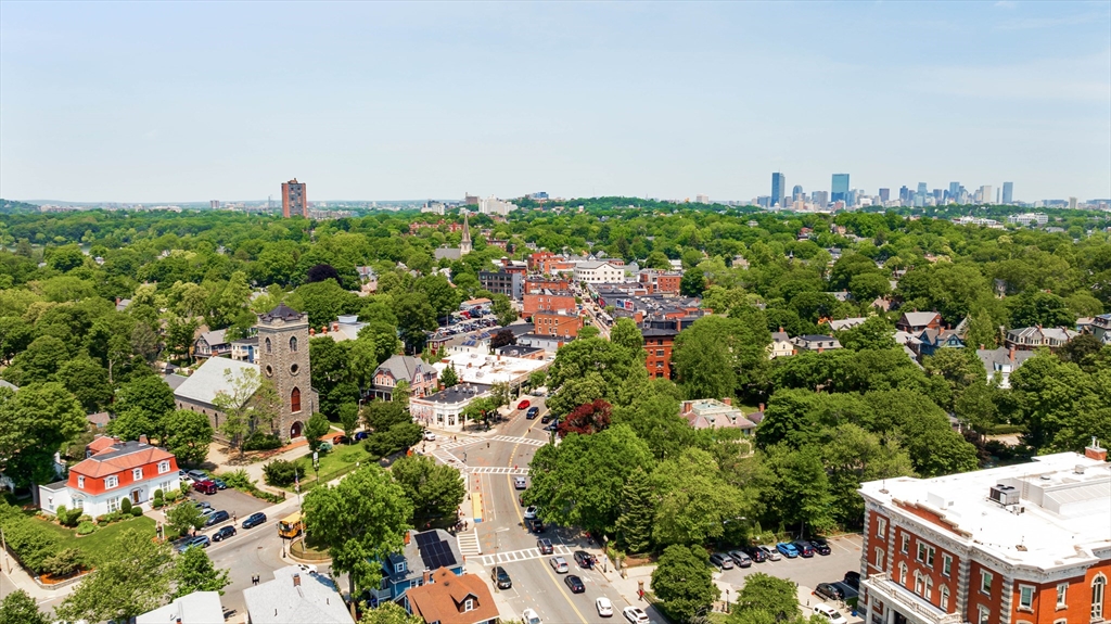 11 Sedgwick Street # 8