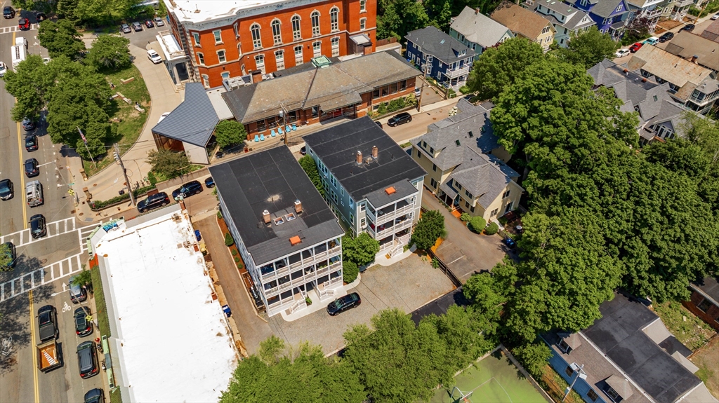 11 Sedgwick Street # 8