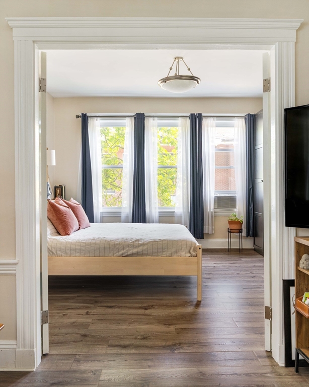 11 Sedgwick Street # 8