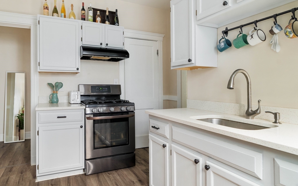 11 Sedgwick Street # 8