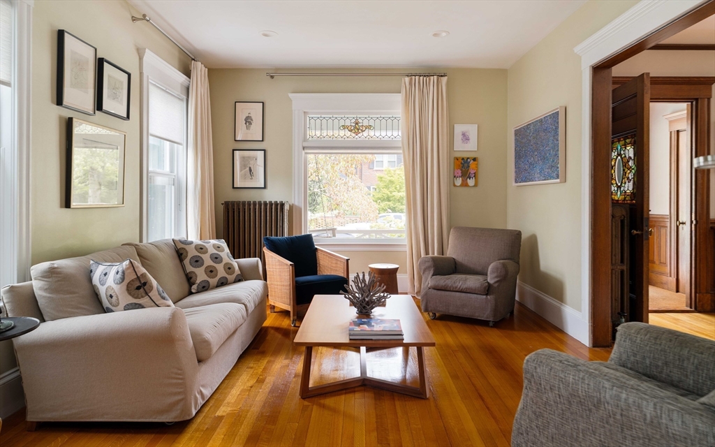 24 Lochstead Ave