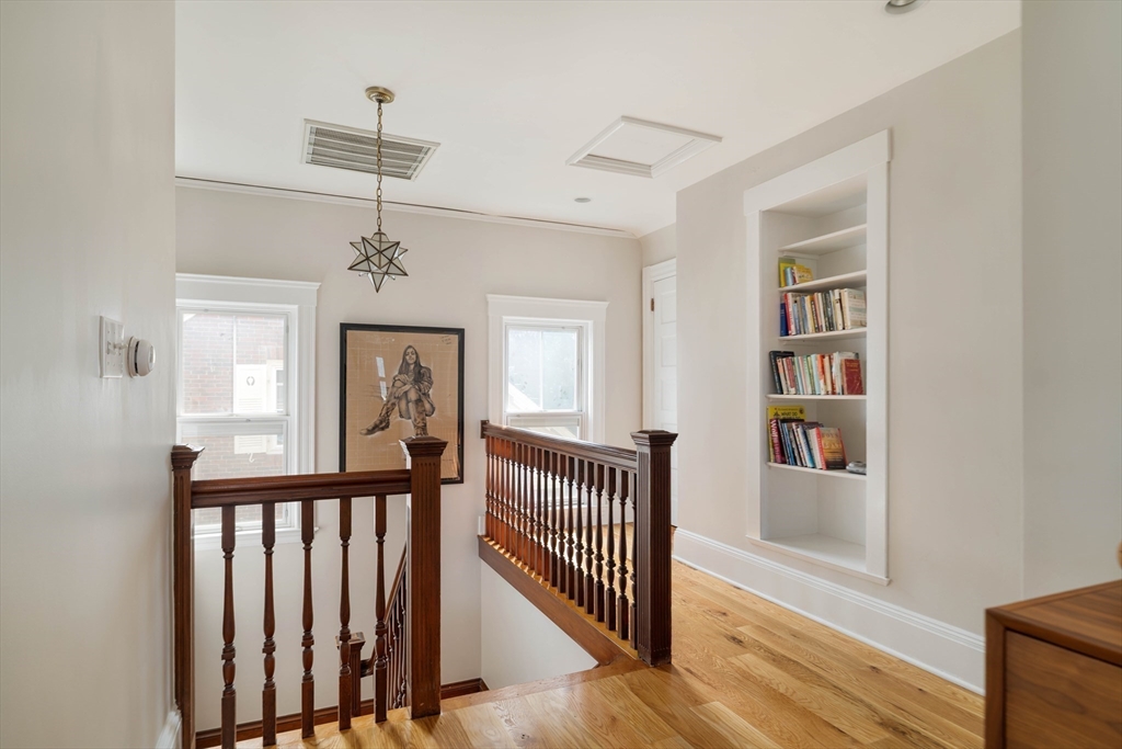 24 Lochstead Ave