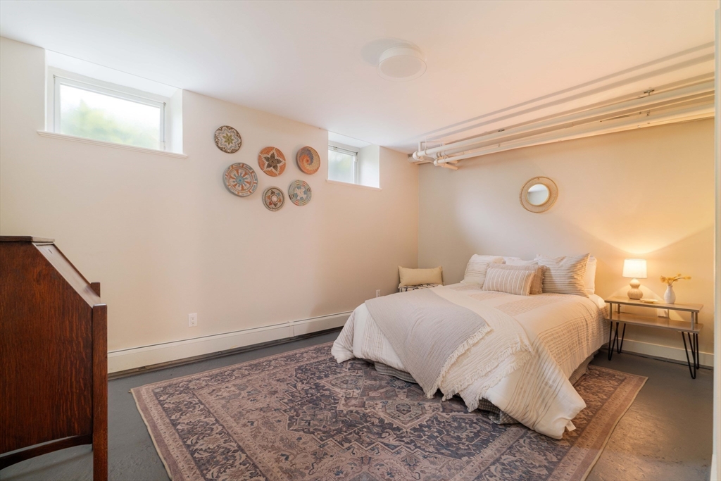 24 Lochstead Ave