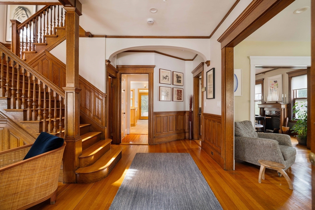 24 Lochstead Ave