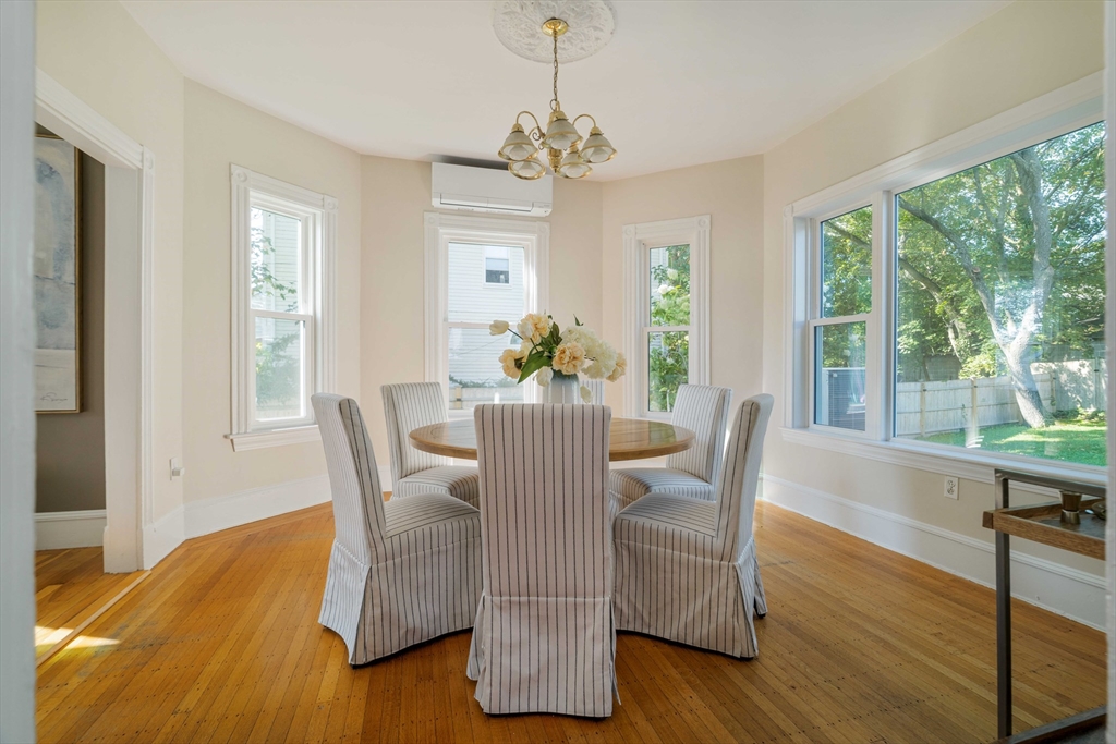 87 College Ave, Medford
