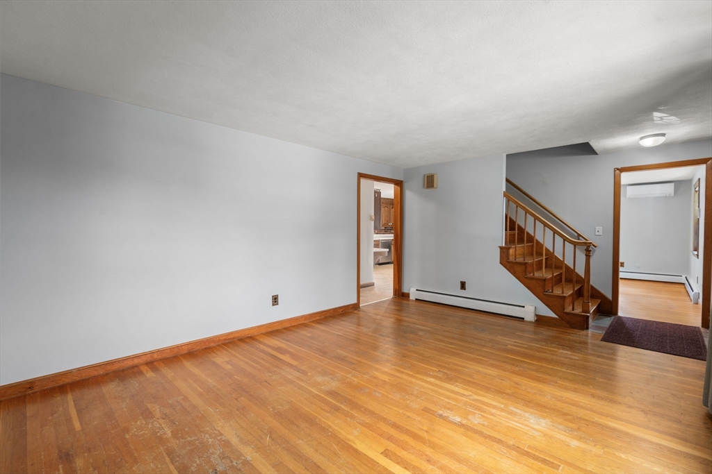 5 Peck Ave
