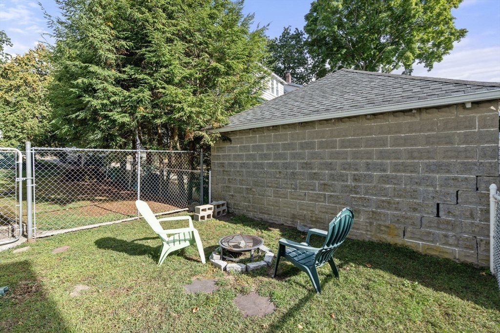 5 Peck Ave