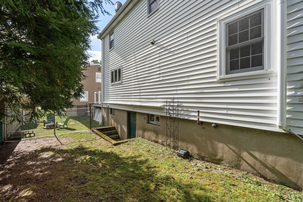 5 Peck Ave