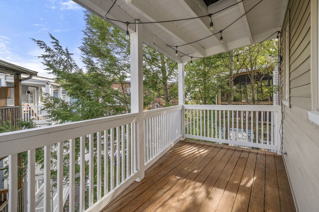 17 Germania # 3, Boston Unit: 3