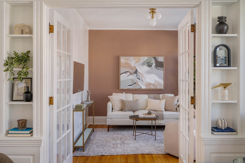 182 Maplewood St # 2