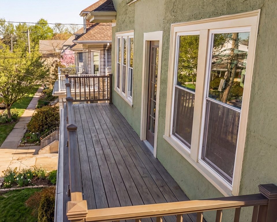 182 Maplewood St # 2