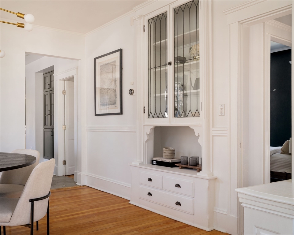 182 Maplewood St # 2