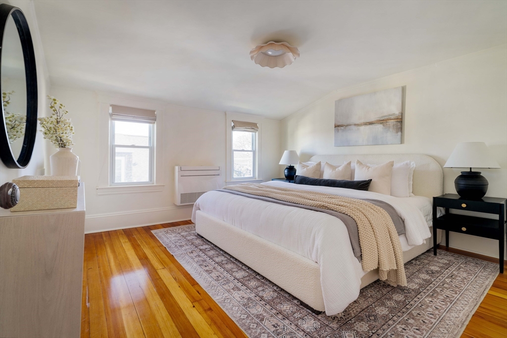 182 Maplewood St # 2