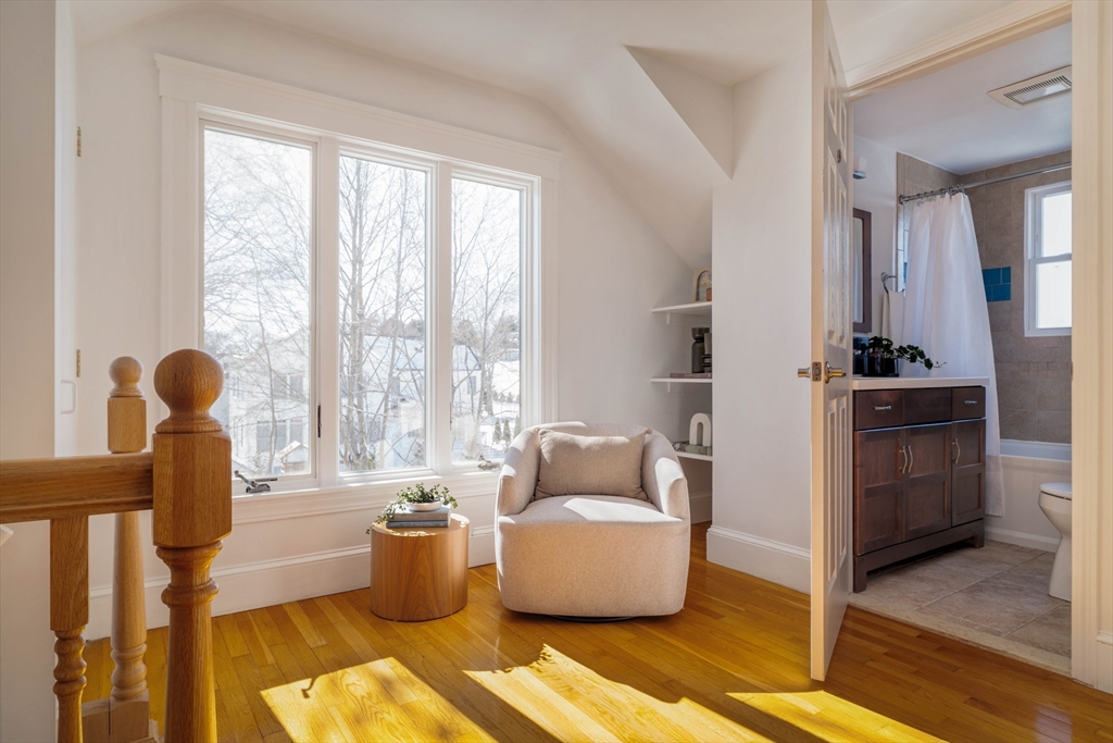 182 Maplewood St # 2