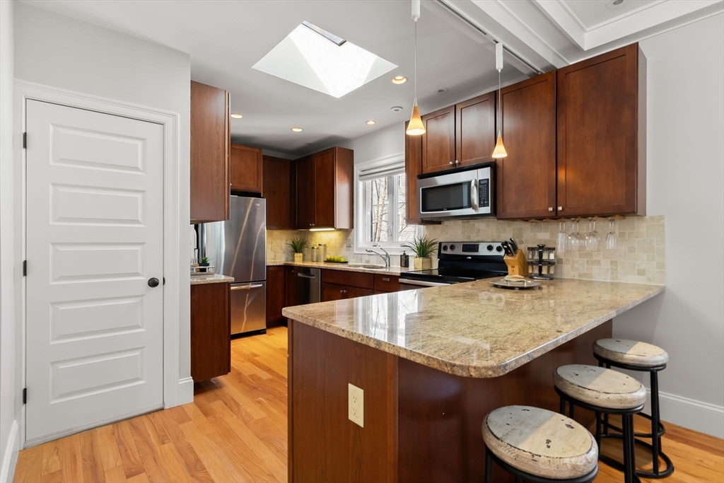 23 Rowe St # 23